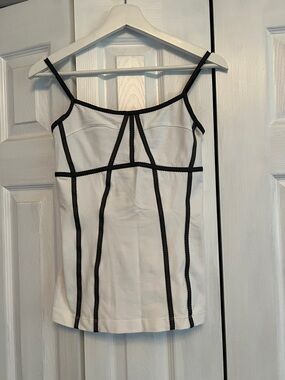 Lululemon White Contrast-Trim Cami Top - Classic Women's Athletic Tank